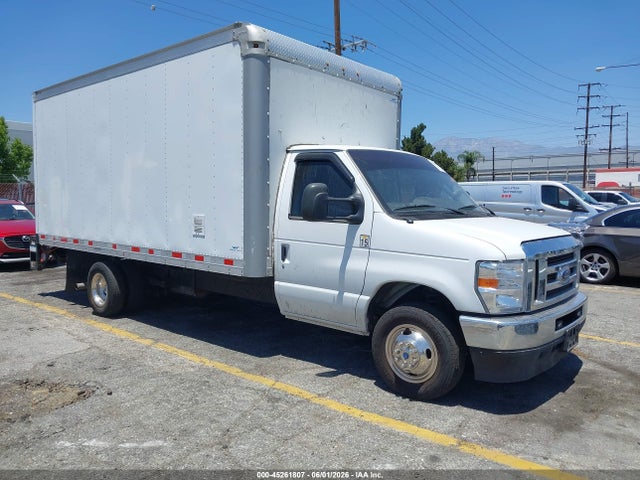 2024 Ford E-350