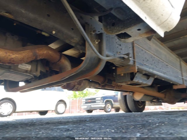 Ford E-350