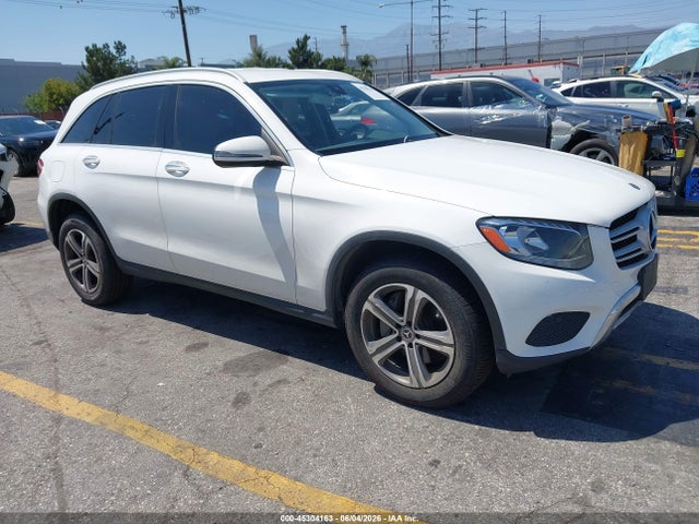 Salvage Mercedes-Benz GLC Image