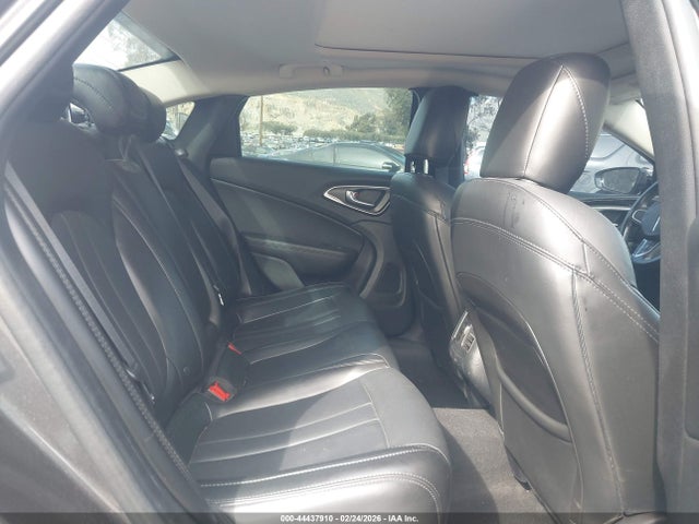 Chrysler 200 C Platinum