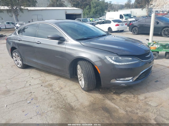 Salvage Chrysler 200 Image