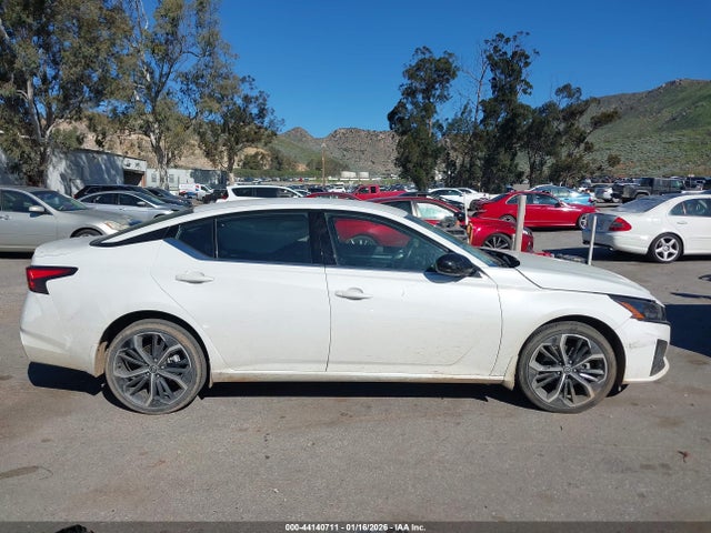 Nissan Altima Sr Intelligent Awd