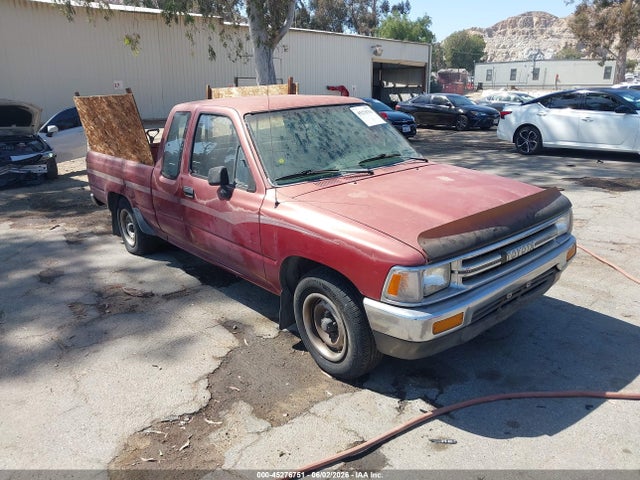 Salvage Toyota Pickup Image