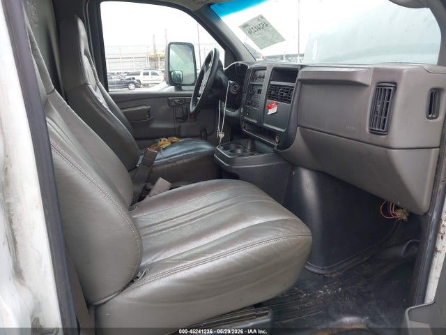 General Motors Savana Cutaway G3500