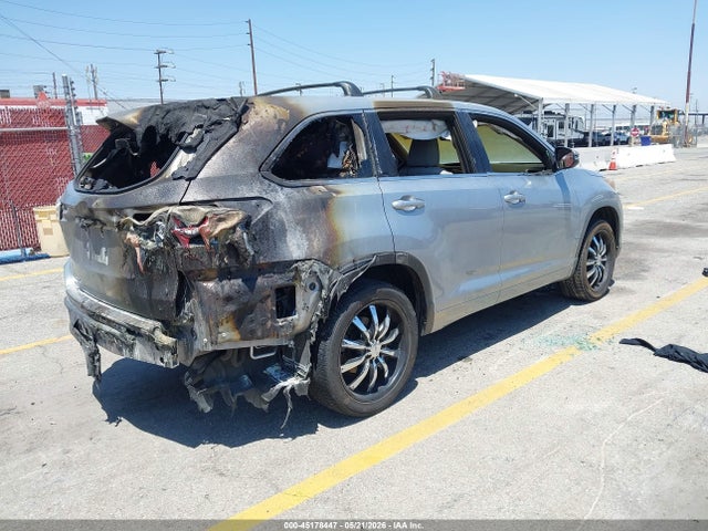 Toyota Highlander Le V6