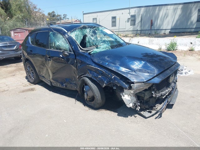 Salvage Mazda Cx Image