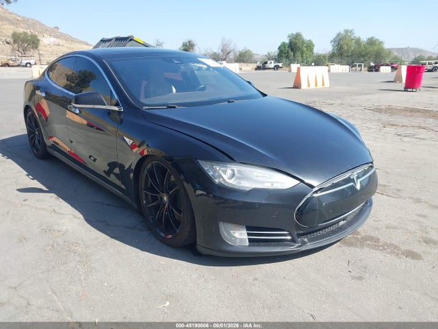 Salvage Tesla Model S Image