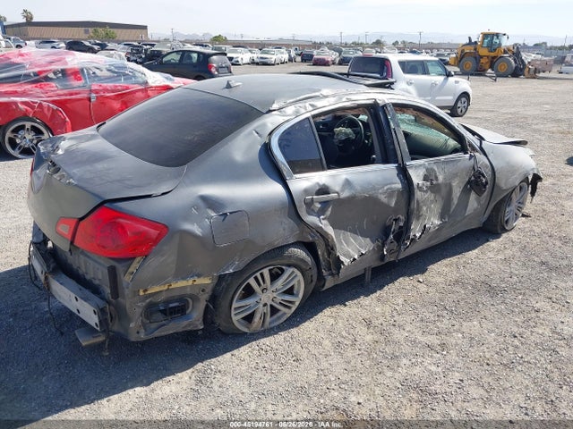 INFINITI G37 Journey