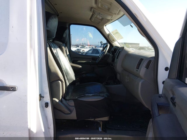 Nissan Nv S V6