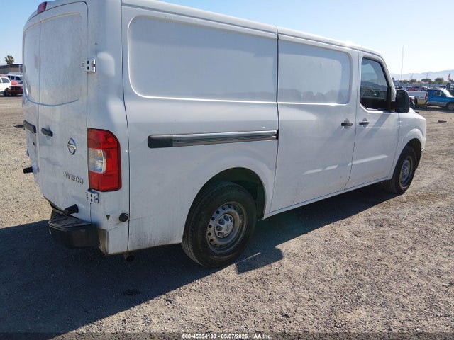 Nissan Nv S V6