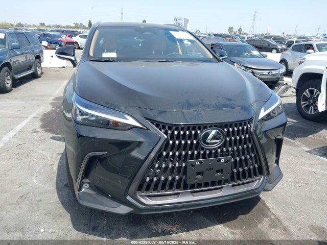 Lexus NX Premium
