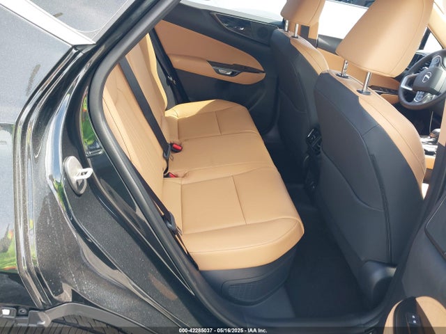 Lexus NX Premium