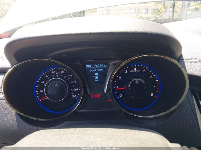 Hyundai Genesis 3.8 Base