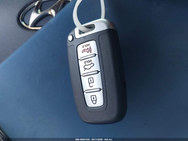 Hyundai Genesis 3.8 Base