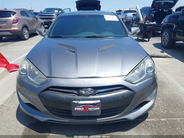 Hyundai Genesis 3.8 Base