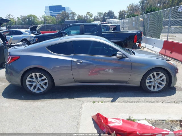 Hyundai Genesis 3.8 Base