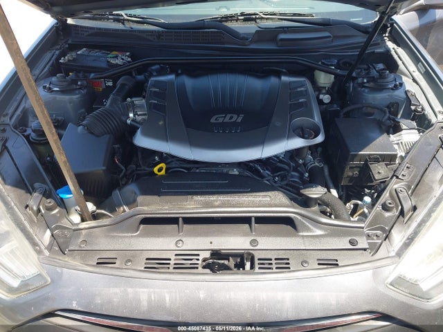 Hyundai Genesis 3.8 Base