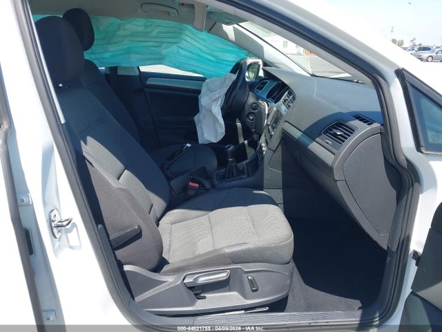 Volkswagen Golf Tsi S 4-door