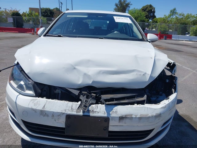 Volkswagen Golf Tsi S 4-door