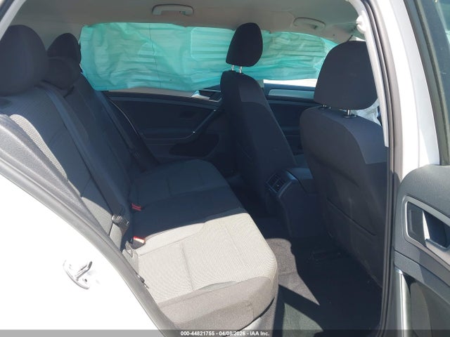 Volkswagen Golf Tsi S 4-door