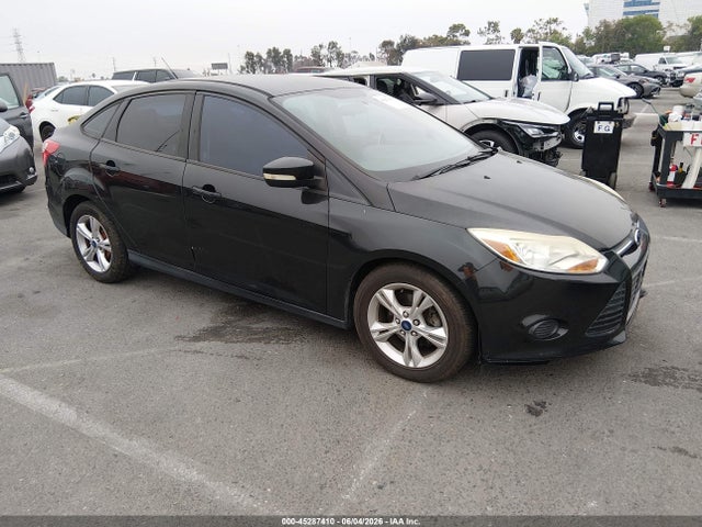 Salvage Ford Focus Image