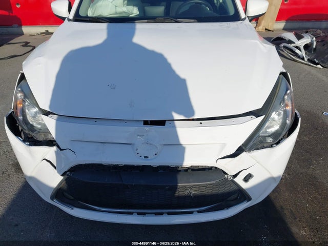 Toyota Yaris Le