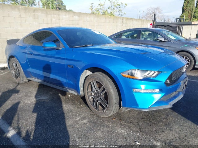 Salvage Ford Mustang Image