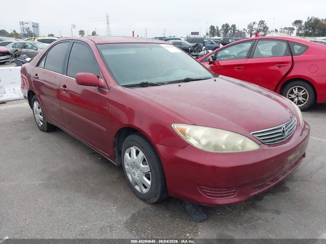 Salvage Toyota Camry Image