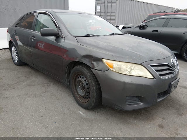 Salvage Toyota Camry Image