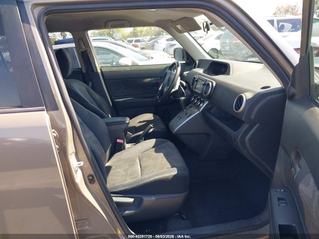 Scion xB
