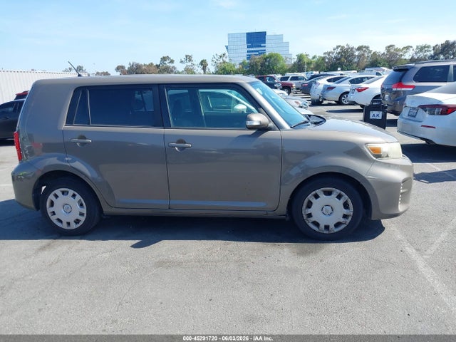 Scion xB