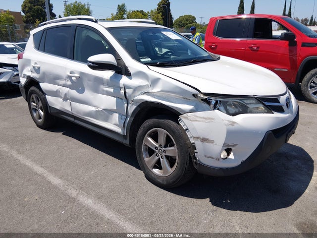 Salvage Toyota RAV4 Image