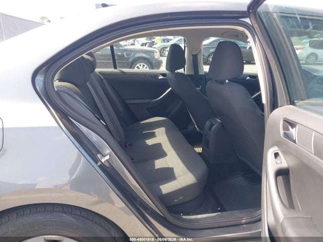 Volkswagen Jetta 1.4t S
