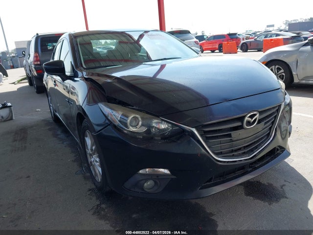 Salvage Mazda Mazda3 Image