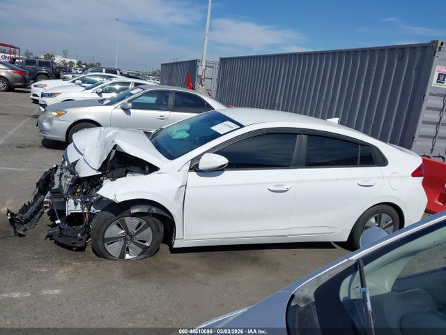 Hyundai Ioniq Blue