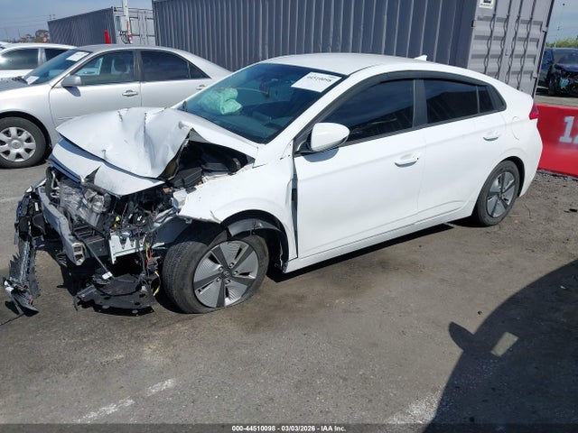 Hyundai Ioniq Blue