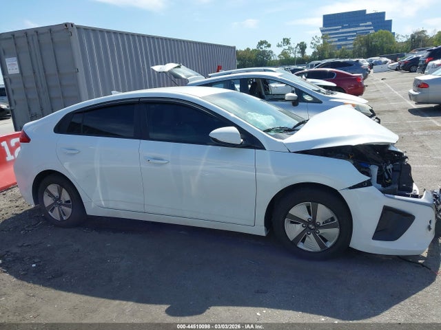 Hyundai Ioniq Blue