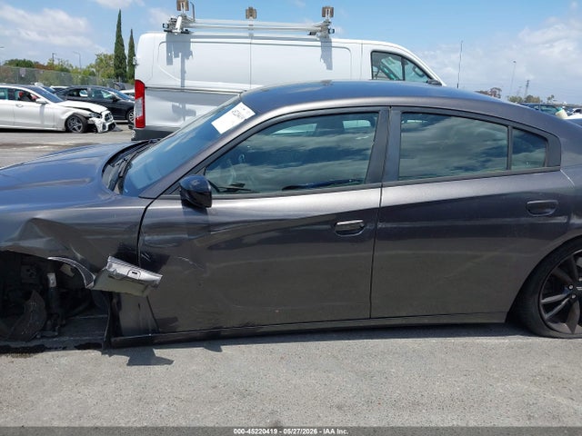 Dodge Charger Sxt Rwd