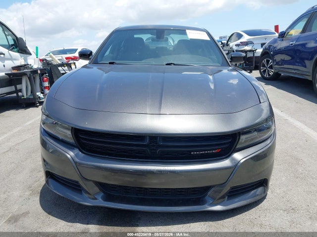 Dodge Charger Sxt Rwd