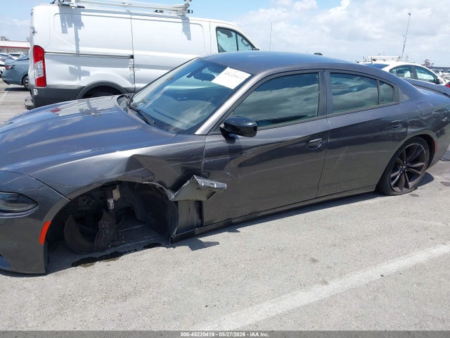Dodge Charger Sxt Rwd