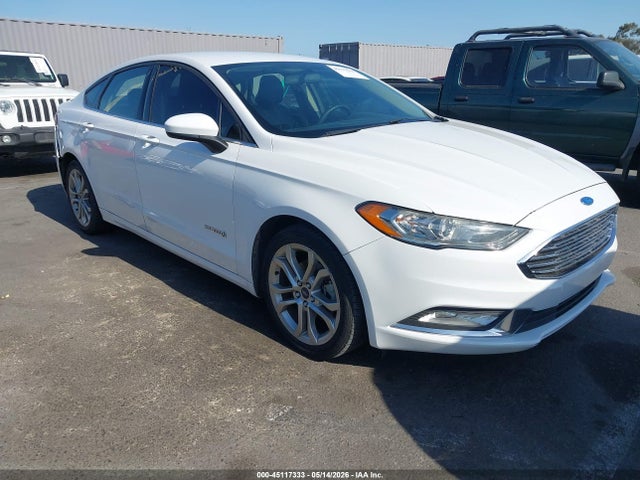 Salvage Ford Fusion Image