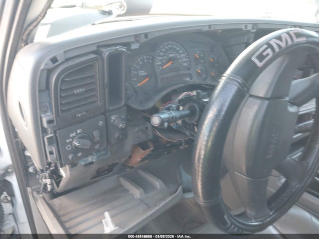 GMC Yukon Slt