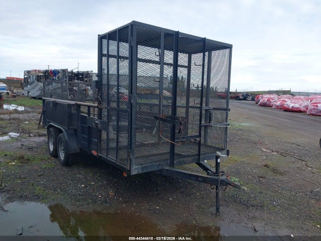 Salvage Carson Trailer Image