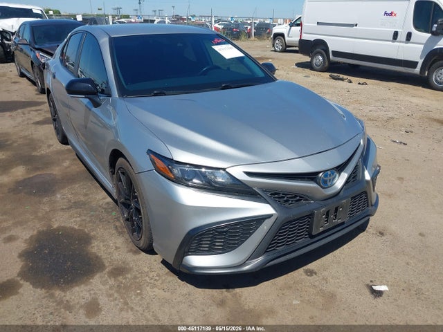 Salvage Toyota Camry Image