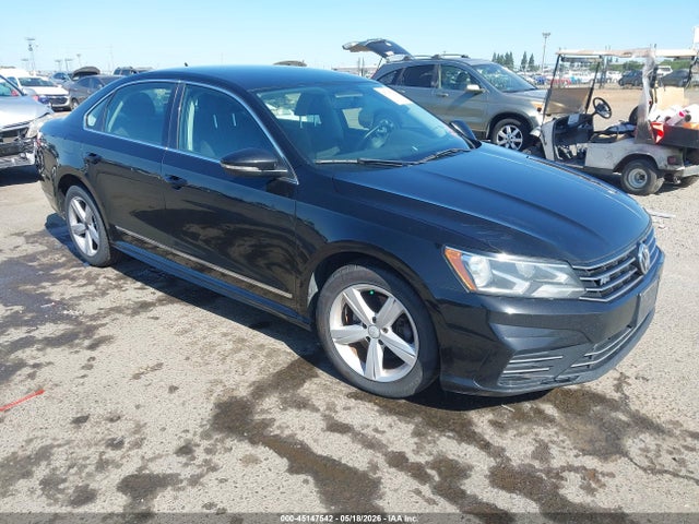 Salvage Volkswagen Passat Image