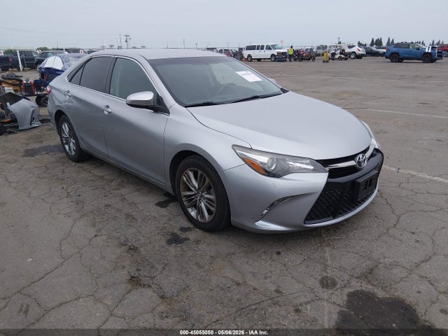 Salvage Toyota Camry Image