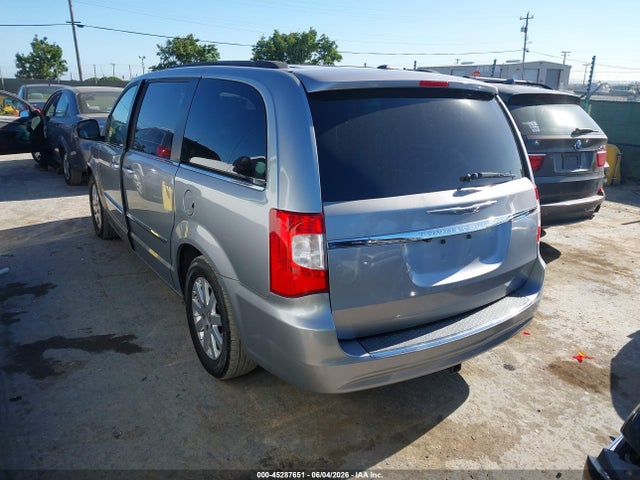 Chrysler Town & Country Touring