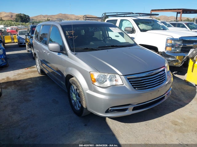 Salvage Chrysler Town & Country Image