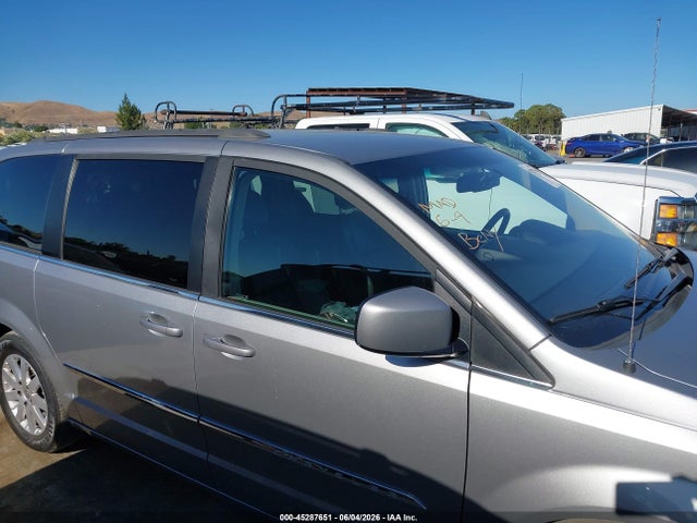 Chrysler Town & Country Touring