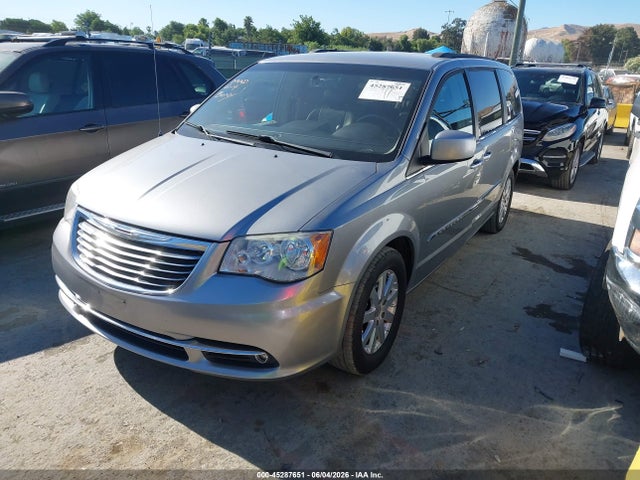 Chrysler Town & Country Touring